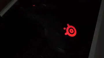 SteelSeries Rival 300 (режим «разноцветное дыхание»)